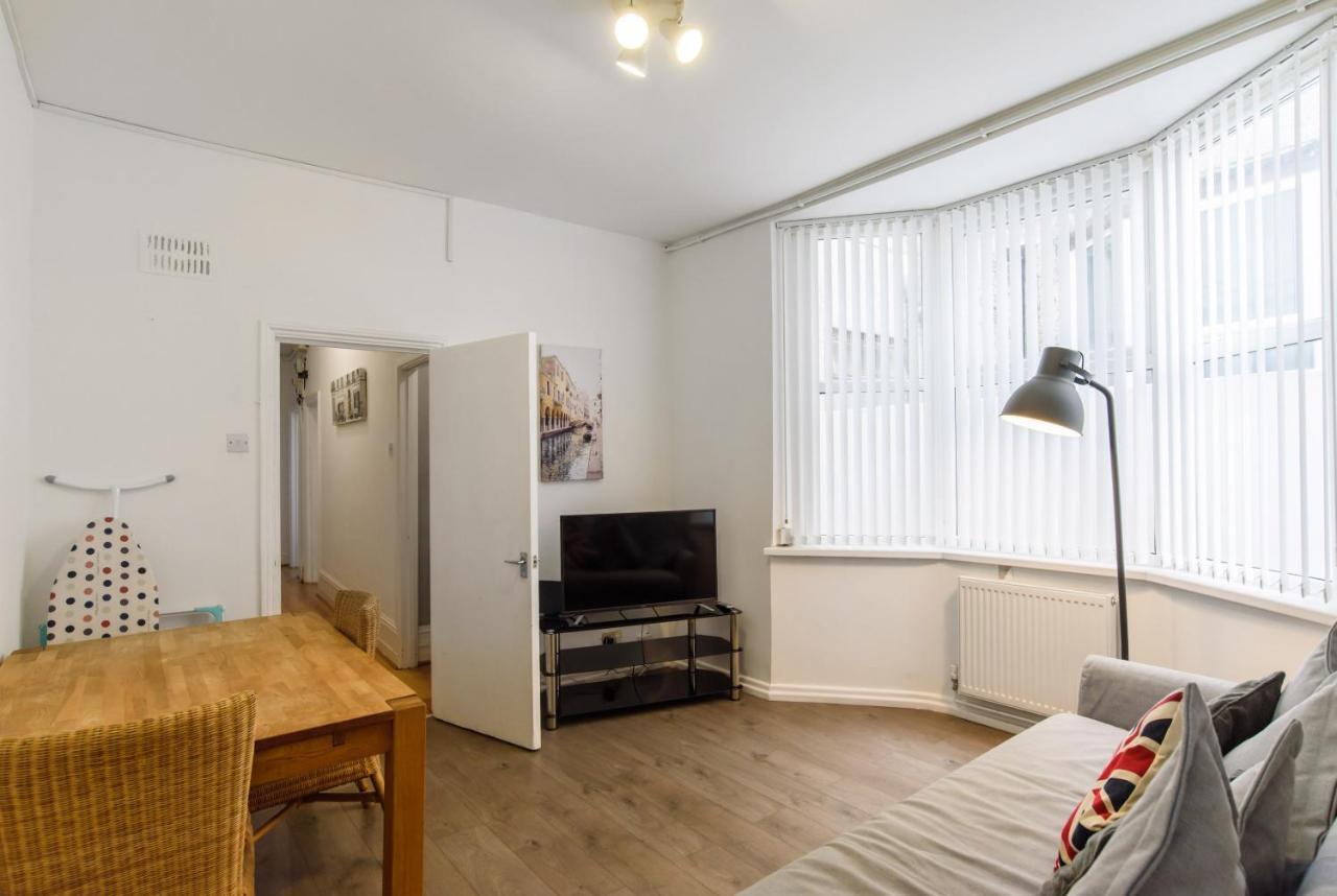 Handpost Apartment Newport (Gwent)